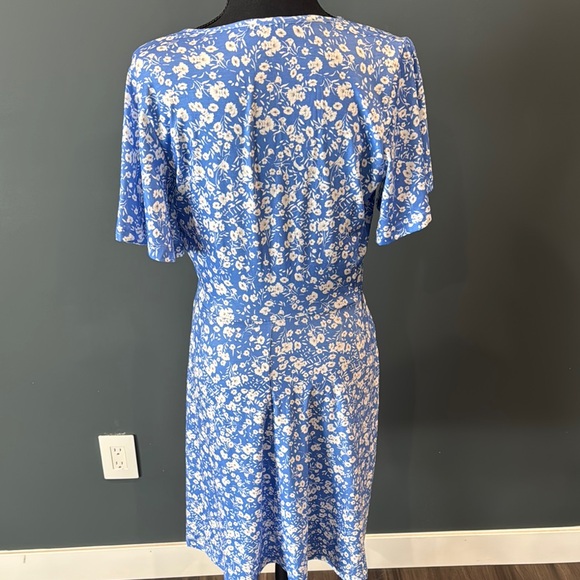 Light Blue and White Flutter Sleeve Mini Sundress - Picture 4 of 4